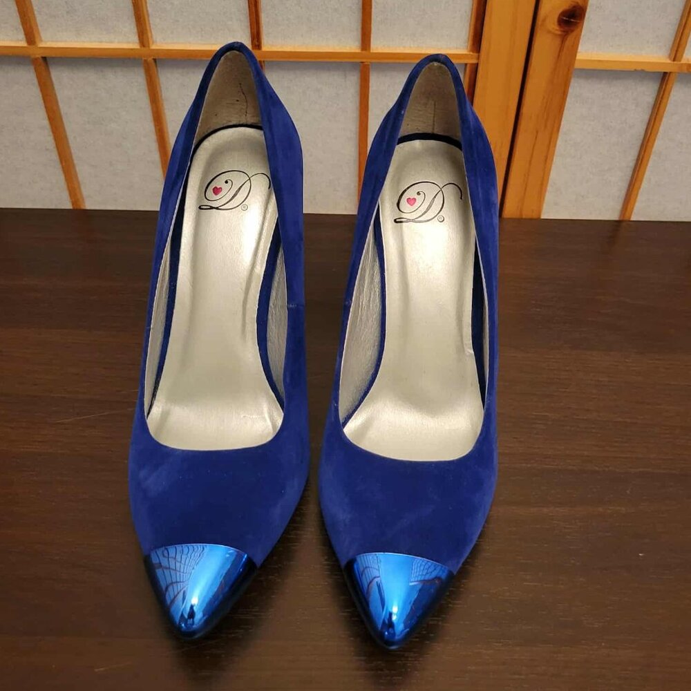 Blue Suede Pumps with Metallic Pointed Toe